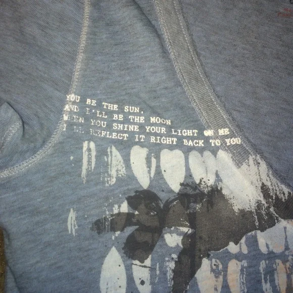 American Eagle Outfitters graphic tee - Picture 3 of 3